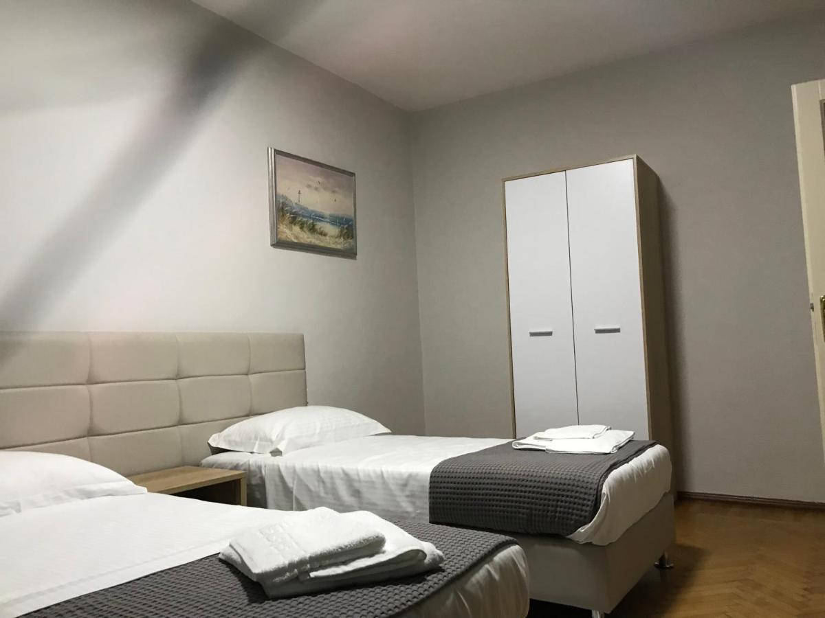 Apartmán Proper House Iva Tirana Exteriér fotografie